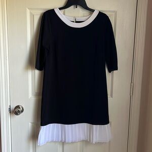 Super cute little black dress